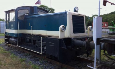 332 298