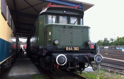 E 44 002