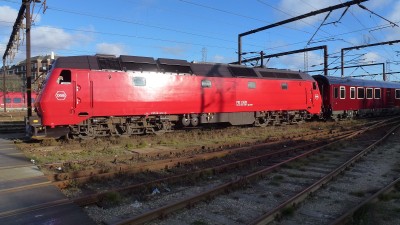 2 DSB ME 1528 2016-11-08 Blv som EP 8025 Kh-Ab P1170577.JPG