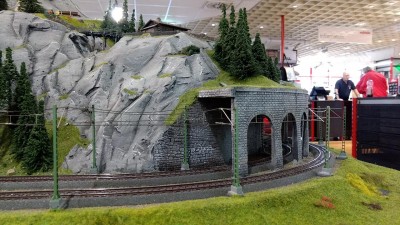 tunnel_a.jpg