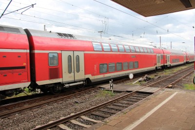5 D-DB 50 80 26-81 052-5  DBpbza 2015-05-05 Duisburg IMG_0818.JPG