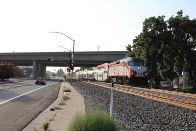 1 Caltrain 924 2017-08-15 Great Oaks Blvd med tog 268  IMG_2948.JPG