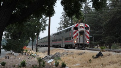 1 Caltrain 217 på vej ind til Blossom Hill station i Ca IMG_2889.JPG