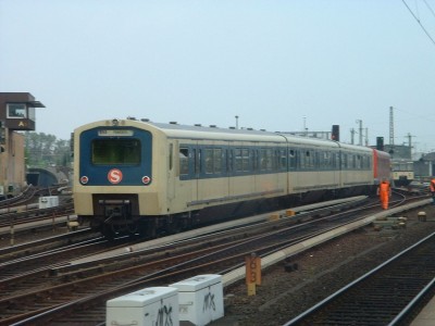 S-Bahn_Hamburg_BR_472.jpg