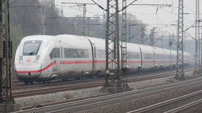 1 D-DB 0 812 021-5 2019-04-05 Hamburg-Harburg IMG_7181.JPG