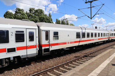 9 D-DB 61 80 85-94 404-8 ARkimmbz 2020-07-20 Itzehoe IMG_1708.JPG
