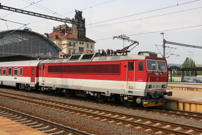 1 SK-ZSSK 361 128-2 2018-05-24 Prag H IMG_5568.JPG