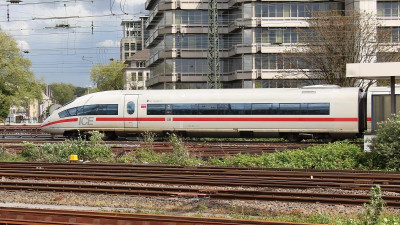 1 D-DB 403 058-1 2015-05-05 Duisburg IMG_1056.JPG