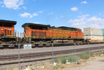 3 BNSF 5181 2017-08-04 Barstow IMG_2412.JPG