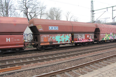 27 D-RBH 81 80 664 2 820-7 Falns 2019-04-05 Hamburg-Harburg IMG_7458.JPG