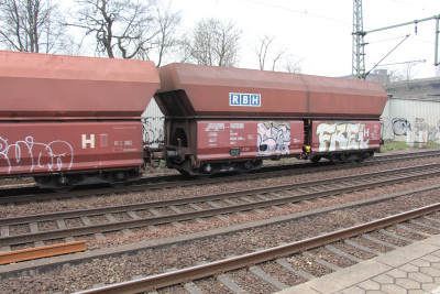35 D-RBH 81 80 664 0 198-4 Falns 2019-04-05 Hamburg-Harburg IMG_7466.JPG