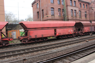 27 D-DB 81 80 686 1 524-9 Fallrrs 2019-04-05 Hamburg-Harburg b IMG_6876.JPG