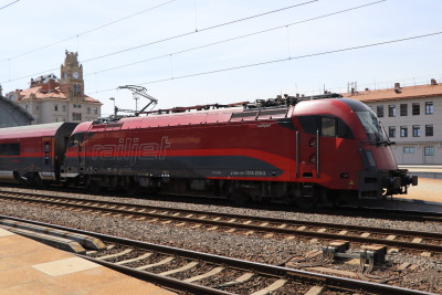 1 A-ÖBB 1216 230-3 2022-07-17 Prag Hbf IMG_6971.JPG