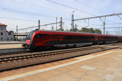 10 A-ÖBB 73 81 80-90 730-0 Afmpz 2022-07-17 Prag Hbf IMG_6983.JPG