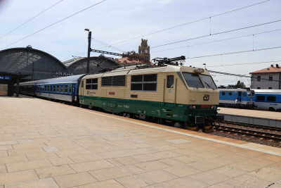 2 CZ-CD 151 023-9 2022-07-18 Prag Hbf IMG_7010.JPG