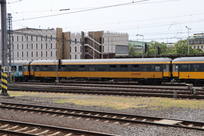 16 A-RJ 61 81 50-91 003-1 Bcmz 2022-07-18 Prag Hbf IMG_7140.JPG