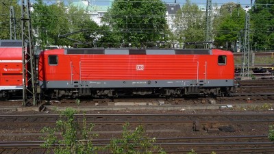 5 D-DB 143 352-3 2011-05-05 Hamburg P1180631.JPG