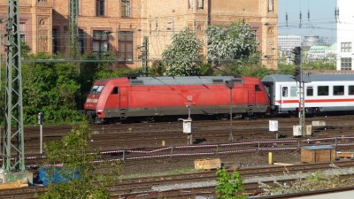 1 D-DB 101 113-9 2011-05-05 Hamburg P1180455.JPG