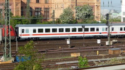 2 D-DB 61 80 20-94 440-0 Bpmz 2011-05-05 Hamburg P1180456.JPG