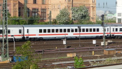 4 D-DB 61 80 18 -90 364-0 Apmz 2011-05-05 Hamburg P1180458.JPG
