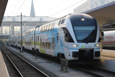 6 vogn togsæt klar til afgang IMG_4329.JPG