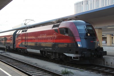 1 A-ÖBB 1116 222-1 2013-10-08 Wien West Bhf IMG_4274.JPG