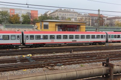 3 A-ÖBB 61 81 21-90 537-5 Bmz 2013-10-10 Wien West Bhf IMG_5030.JPG