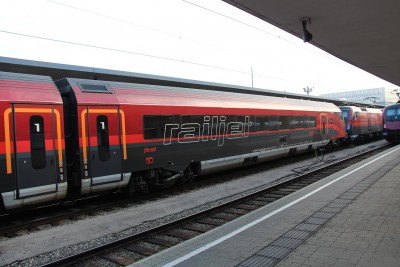9 A-ÖBB 73 81 80-90 723-5 Afmpz  2013-10-08 Wien West Bhf IMG_4384.JPG