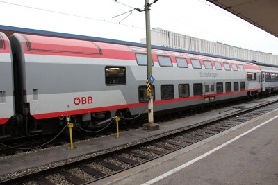 3 A-ÖBB 61 81 76-94 321-4 WLABmz 2013-10-11 Wien West IMG_5219.JPG
