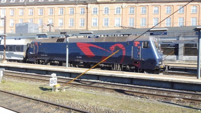 6 DK-DSB EA 3007 2015-03-11 KH med RØ 4126 P1140316.JPG