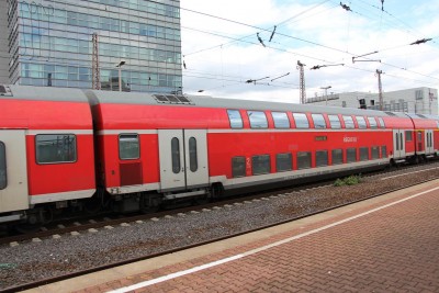 5 D-DB 50 80 26-75 143-0 DBpza 2015-05-05 Duisburg IMG_1230.JPG