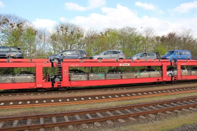 9 DB 65 80 980 4 109-3 DD vogn E 2015-05-08 Nieböll IMG_2046.JPG