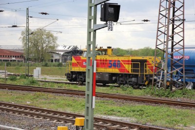 1 D-EH 275 115-4 2015-05-05 Duisburg DIMG_0823.JPG