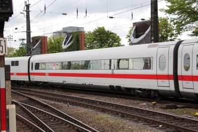 2 D-DB 805 303-5 2015-05-07 KölnIMG_1574.JPG