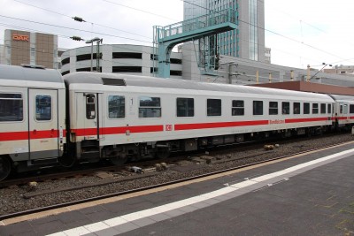 9 D-DB 61 80 85-94 487-3 ARkimbz 2015-05-07 Düsseldorf IMG_1709.JPG