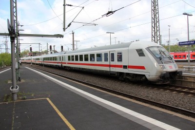 1 D-DB 61 80 80-91 144-8 Bpmbdzf 2015-05-07 Düsseldorf IMG_1445.JPG