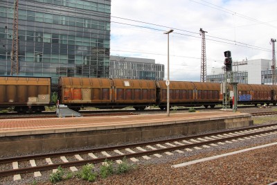 4 S-TWA 24 74 421 8 348-6 Laaiis 2015-05-05 Duisburg IMG_1011.JPG