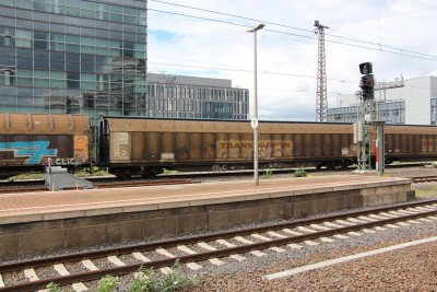 9 D-TWA 33 80 274 3 677-7 Habbiins 2015-05-05 Duisburg IMG_1021.JPG