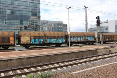10 S-TWA 24 74 421 8 217-3 Laaiis 2015-05-05 Duisburg IMG_1024.JPG