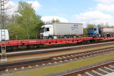 17 DB 65 80 980 4 003-8 DD vogn D 2015-05-08 Niebüll IMG_1999.JPG
