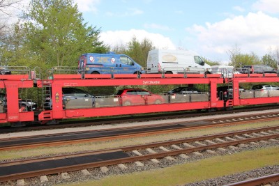 24 DB 65 80 980 4 101-0 DD vogn F 2015-05-08 Niebüll IMG_2008.JPG