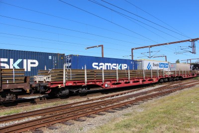 10 A-ÖBB 31 81 350 6 175-8 Rns-z 2015-06-10 Pa IMG_2575.JPG