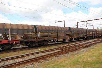 16 A-ÖBB 31 81 350 4 056-2 Rns-z 2015-06-09 Pa IMG_2261.JPG