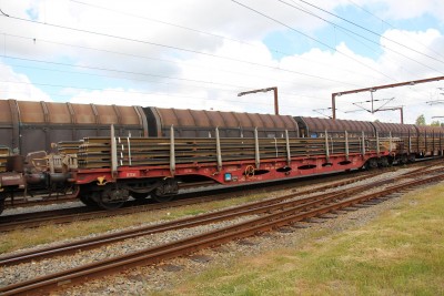 17 A-ÖBB 31 81 350 6 116-2 Rns-z 2015-06-09 Pa IMG_2262.JPG